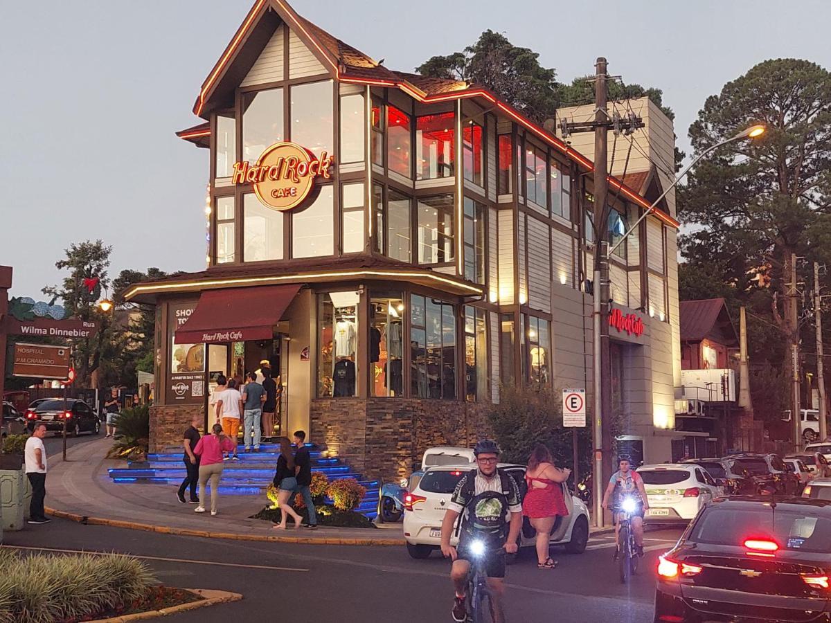 Roloff Praca Das Rosas Gramado Zewnętrze zdjęcie