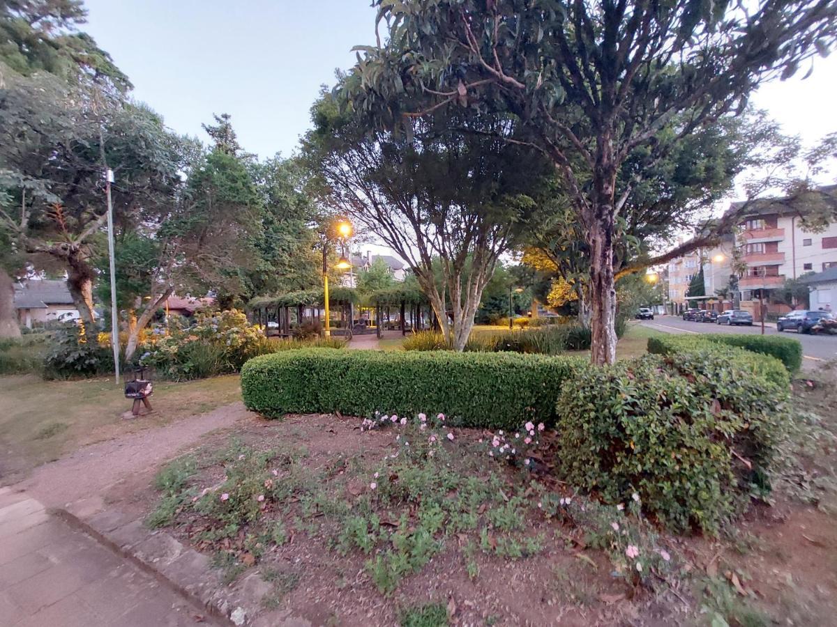 Roloff Praca Das Rosas Gramado Zewnętrze zdjęcie